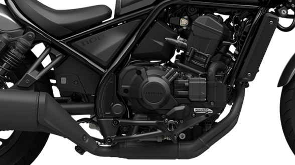 Un gros plan d'un Studi Angle Honda Rebel 500